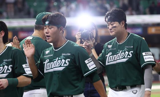 고명준, 멀티홈런으로 승리 주역