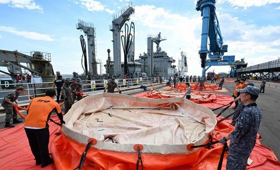 해군, 강릉 지역 가뭄에 군수지원함 지원