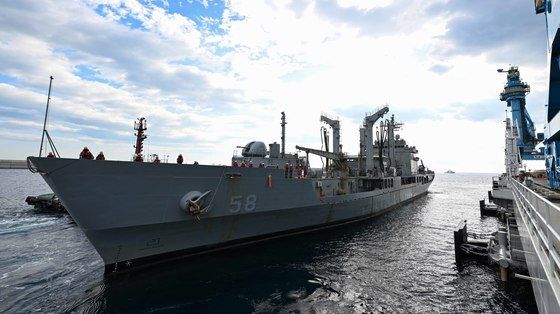 해군, 가뭄 피해 강릉 시민 위해 군수지원함 투입