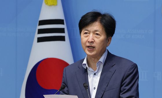 美 한국인 구금 관련 기자회견하는 오기형
