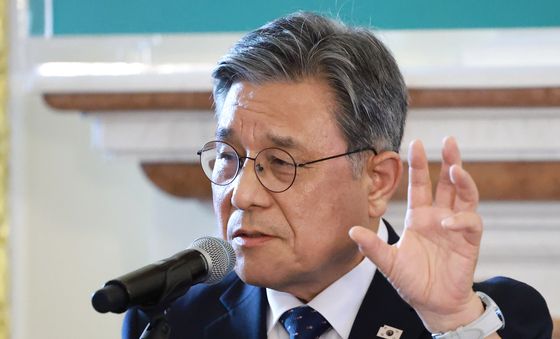 새 정책 추진과제 발표하는 허민 국가유산청장