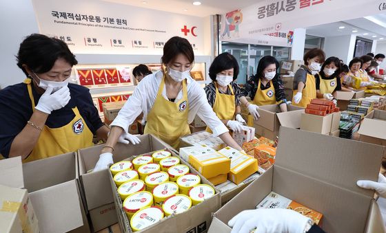 분주한 '사랑의 손길'