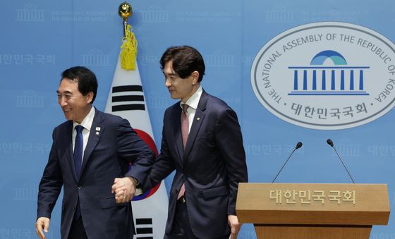 손잡은 여야가 만든 민생경제협의체 구성