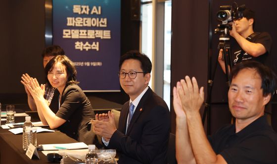 국내 기술력으로 AI 독자 모델 개발 본격화