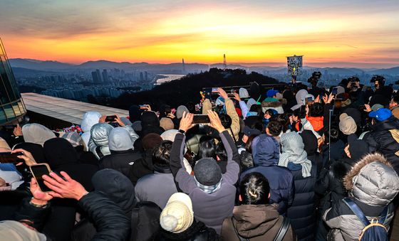 밝아오는 병오년(丙午年)