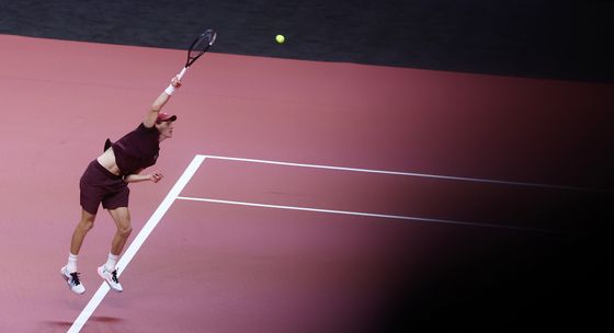 코트 위 황제의 공격