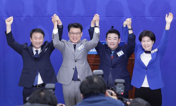 손잡은 민주당 원내대표 후보들