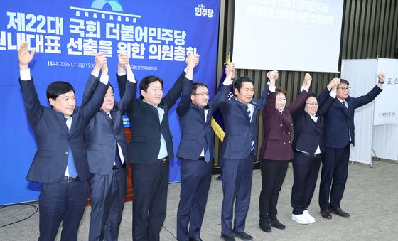 신임 원내대표·최고위원과 인사하는 정청래