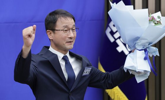 당선 인사하는 한병도 신임 원내대표