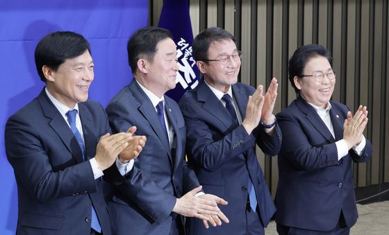 한병도 '신임 최고위원들과 함께'