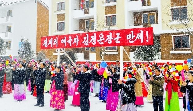 北 송화군 약산농장서 새집들이 경사