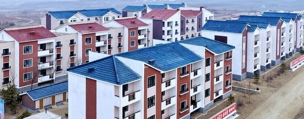 北 청단군 신생농장서 새집들이…"어머니당 사랑 속에 일떠선 문화주택"