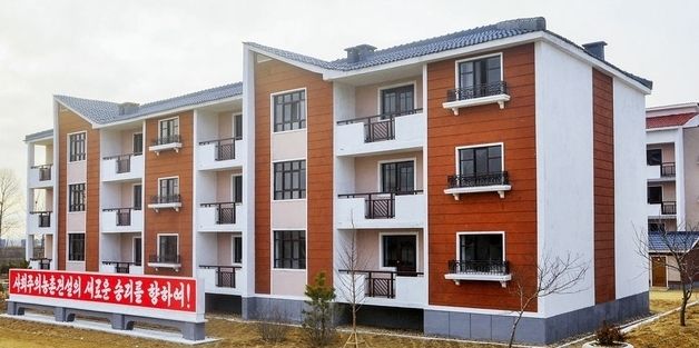北 청단군 신생농장서 새집들이…"우리식 농촌 발전"