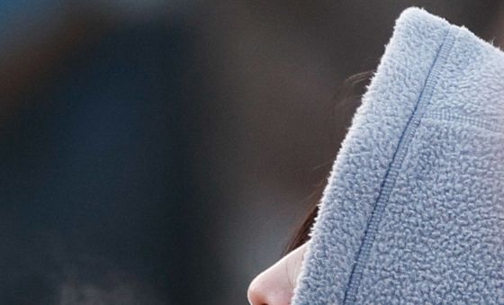 강추위에 입김 '후'