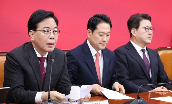 발언하는 송언석 원내대표