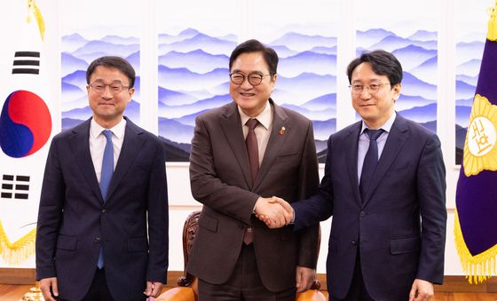 우원식 국회의장, 민주당 신임 원내지도부 접견