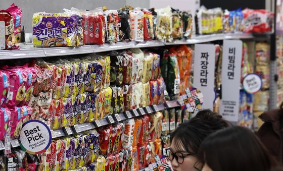 '케데헌 효과' K푸드, 작년 수출 136억달러 돌파