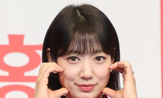 박신혜, 홍금보 변신