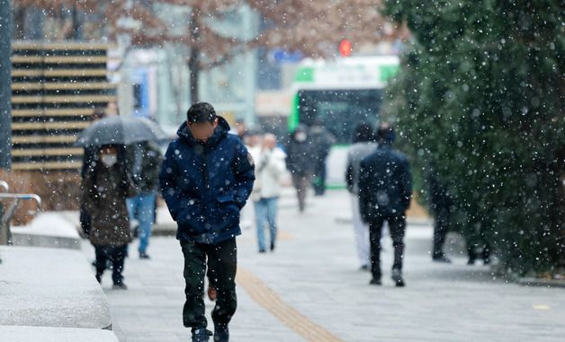 함박눈 쏟아지는 서울