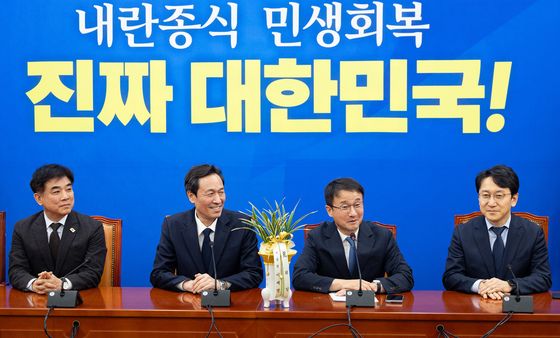 한병도 민주당 원내대표, 우상호 정무수석 접견