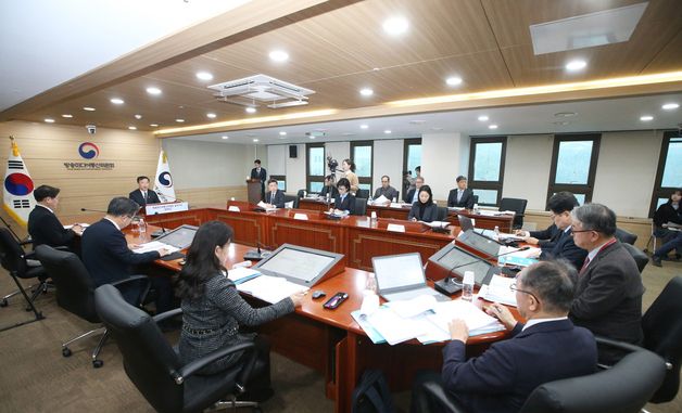 김종철 방미통위원장, 공공기관 대국민 업무보고