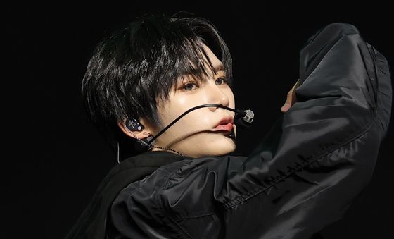 안신, 비주얼 만개