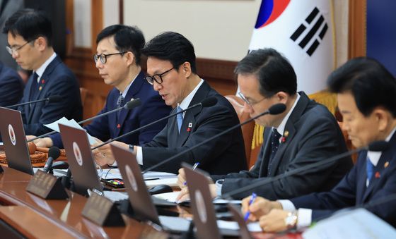 국무회의 주재하는 김민석 총리