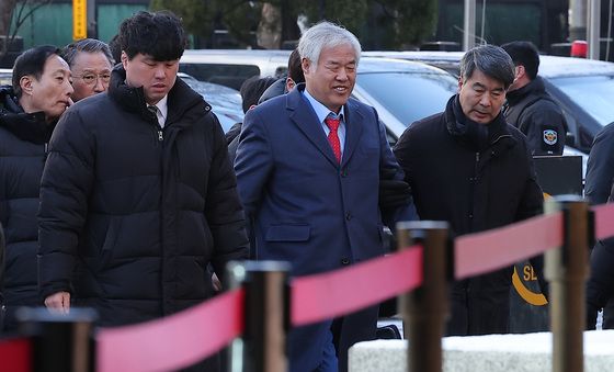 전광훈, 서부지법 난동 사태 선동 혐의 영장실질심사 출석