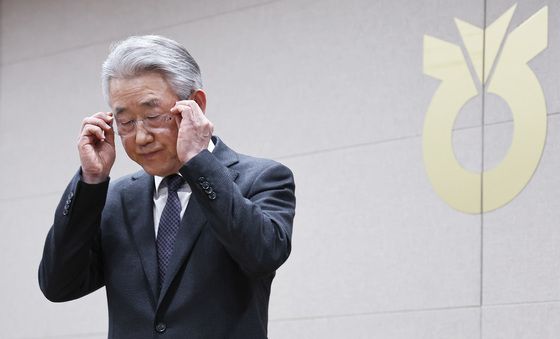 강호동 농협회장, 특감 지적에 대국민 사과