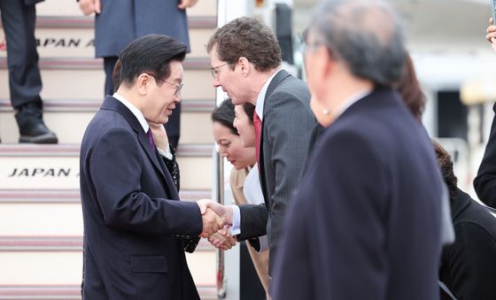일본 도착한 이재명 대통령