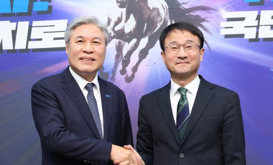 상견례하는 한병도·서왕진