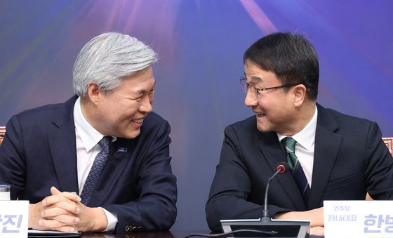 머리 맞댄 한병도·서왕진