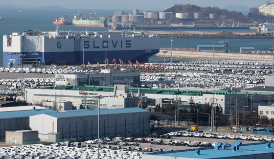 미국 연방대법원, 트럼프 관세 소송 9일 판결 보류…이르면 14일 가능성