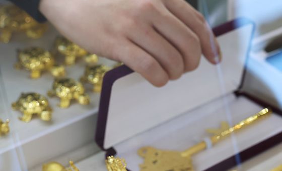 초유의 美연준의장 수사에 금값 최고치 경신