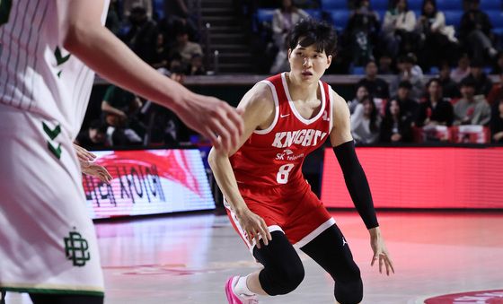 SK 안영준 '침착하게'