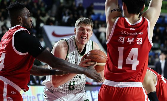 DB 엘런슨 '뚫고싶다'