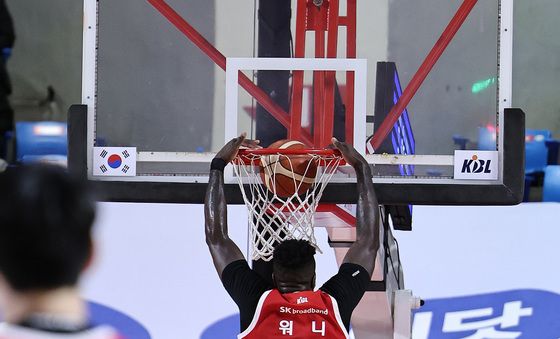 SK 워니 '승리 확신 덩크'