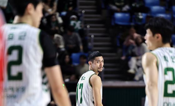 DB 알바노 '오늘 안 풀리네'