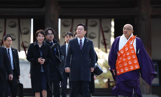 이재명 대통령, 다카이치 총리와 친교 행사