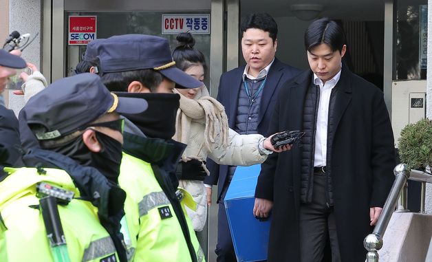 '비위 의혹' 김병기 자택 압수수색 종료