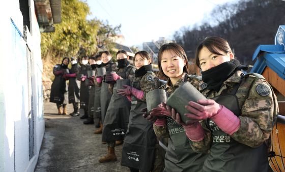 국간사 생도 연탄봉사