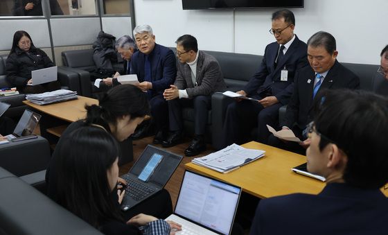 남북경협 기관·단체, '남북관계 신뢰회복-평화복원' 기자회견