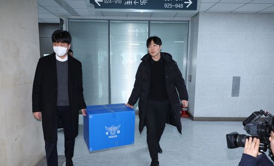 김병기 의원실 압수수색 마친 경찰