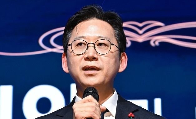 건배제의하는 배경훈 부총리