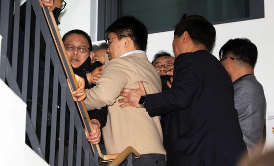 서울 시내버스 노사 협상 난항 '퇴장 공방'