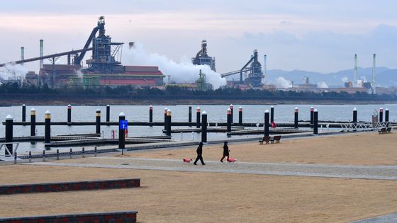 요트 없는 형산강 마리나 계류장