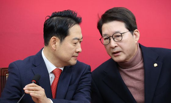 현안 논의하는 장동혁·신동욱