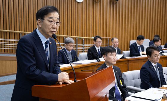 김윤덕 국토부 장관, 12.29 여객기 참사 진상규명을 위한 국정조사특별위원회 기관보고