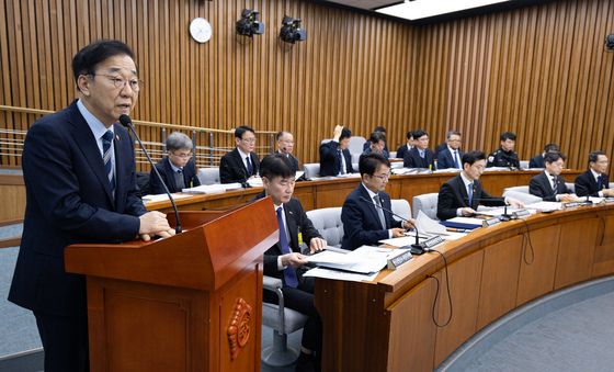 기관보고하는 김윤덕 국토교통부 장관