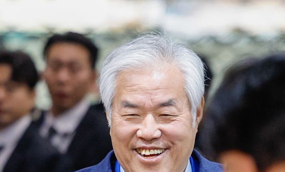 전광훈 목사, 구속적부심사 마친 후 구치소로